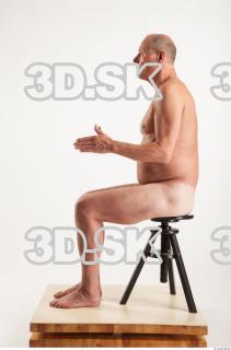 Sitting pose of nude Ed 0009